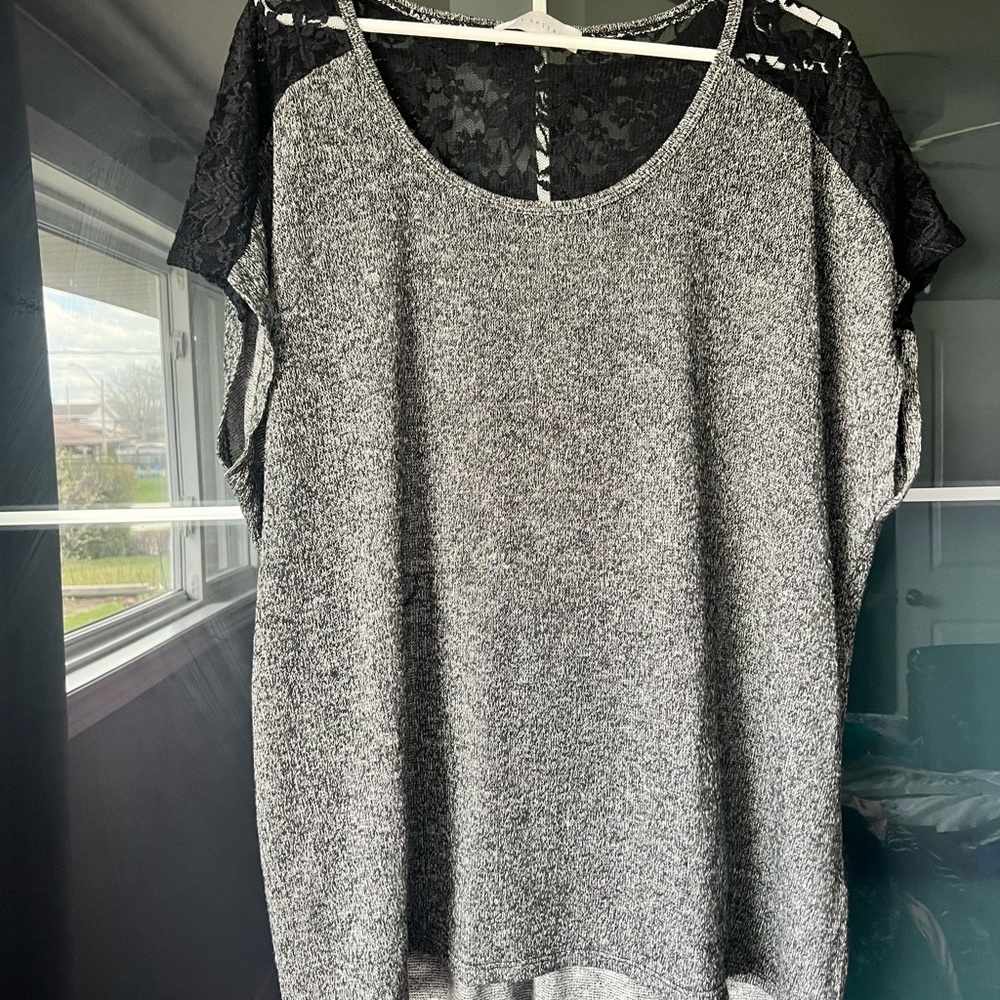 Tunic black and gray top